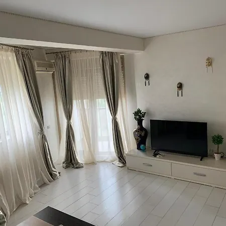 Lotus Cris Apartament
