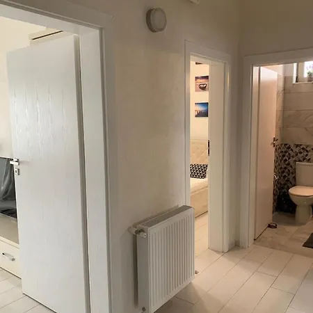 Lotus Cris Apartament Apartman